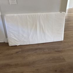 Crib Mattress- Like New