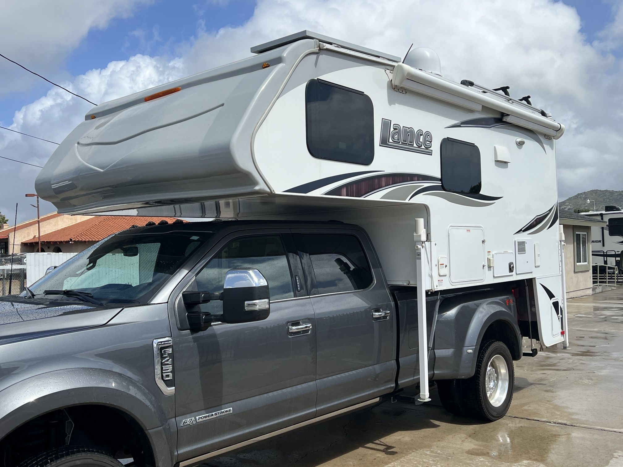 2019 Lance 995 Long Bed Camper for Sale in Ontario, CA OfferUp