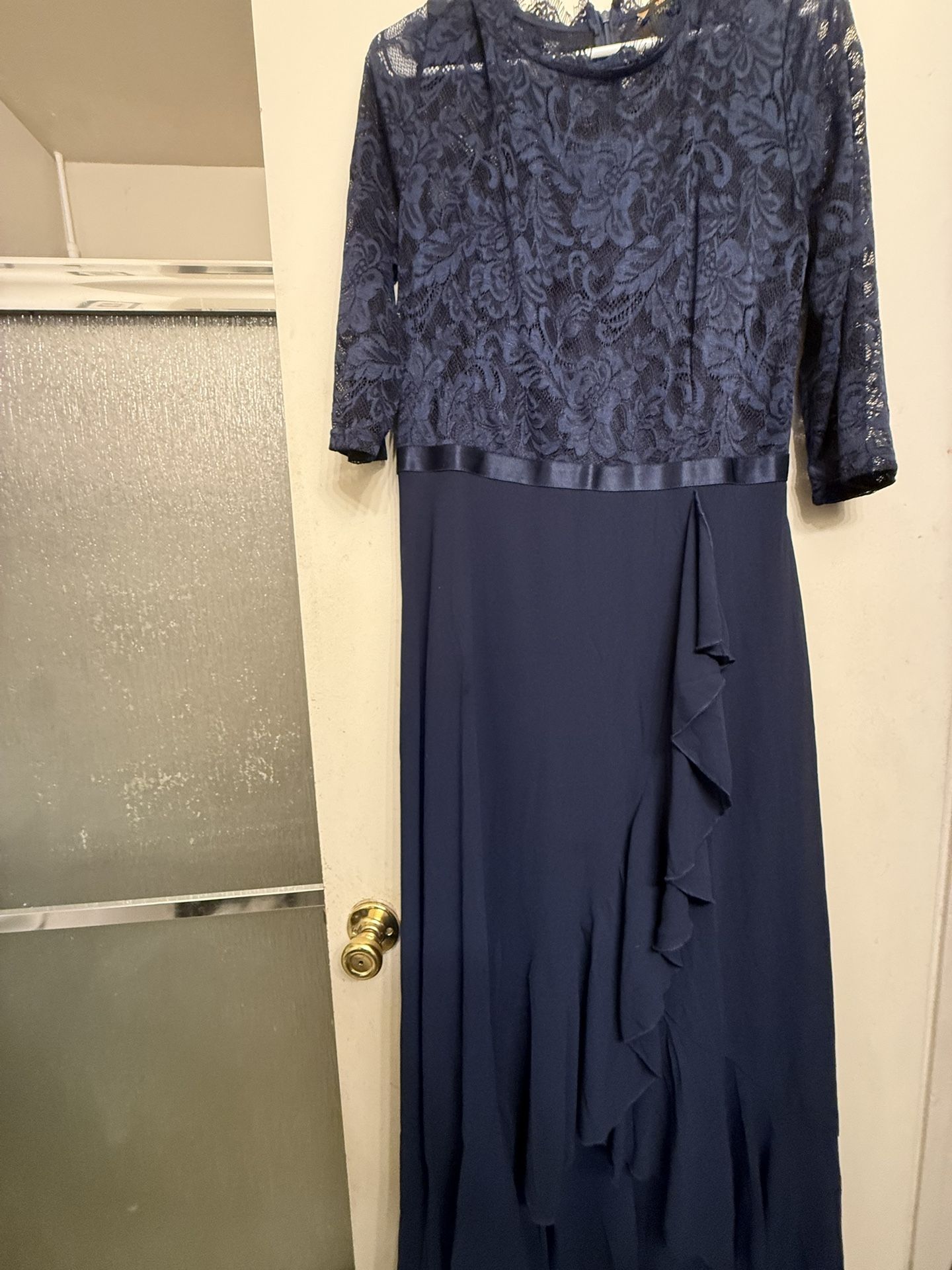 Women’s Dress Size L