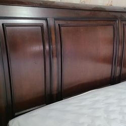 Queen Bed with Mattress