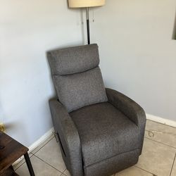 Small Recliner w/Heat and Massage