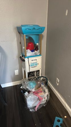 Brand new snow cone machine