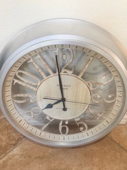 Big wall clock