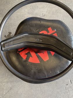 Ford Truck F100. F-150 .f-250 Steering Wheel 76/ 86