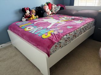 White IKEA Full Size Bed Frame With Mattress 