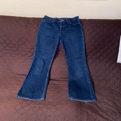 Juniors Levi’s  514  Super low Flared Leg Size 7
