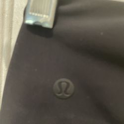 Lulumelon tapered pants xs