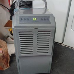 Dehumidifier 