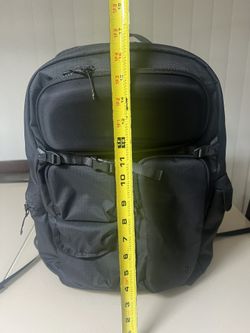 Lululemon Cruiser Backpack Large 28L Excellent Condition Read 1st. The bag  is pre owned in very, very good condition with a minor cosmetic blemish. T  for Sale in Zephyrhills, FL - OfferUp