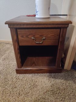 Free End table/ nightstand