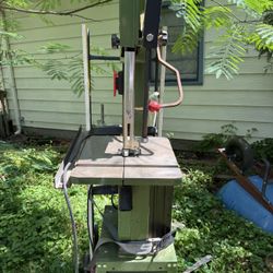 Central Machinery 14” Wood Cutting Band Saw