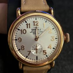 Woman’s SHINOLA The Runwell Watch (new)