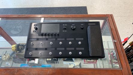 Line6 Helix guitar effects processor