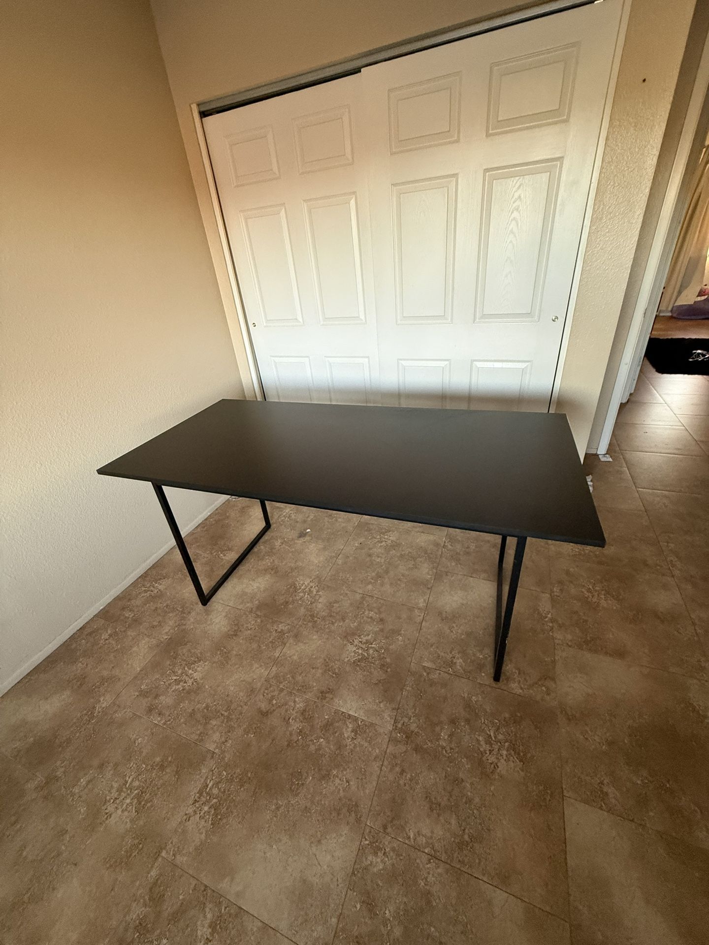 Large Desk New Condition