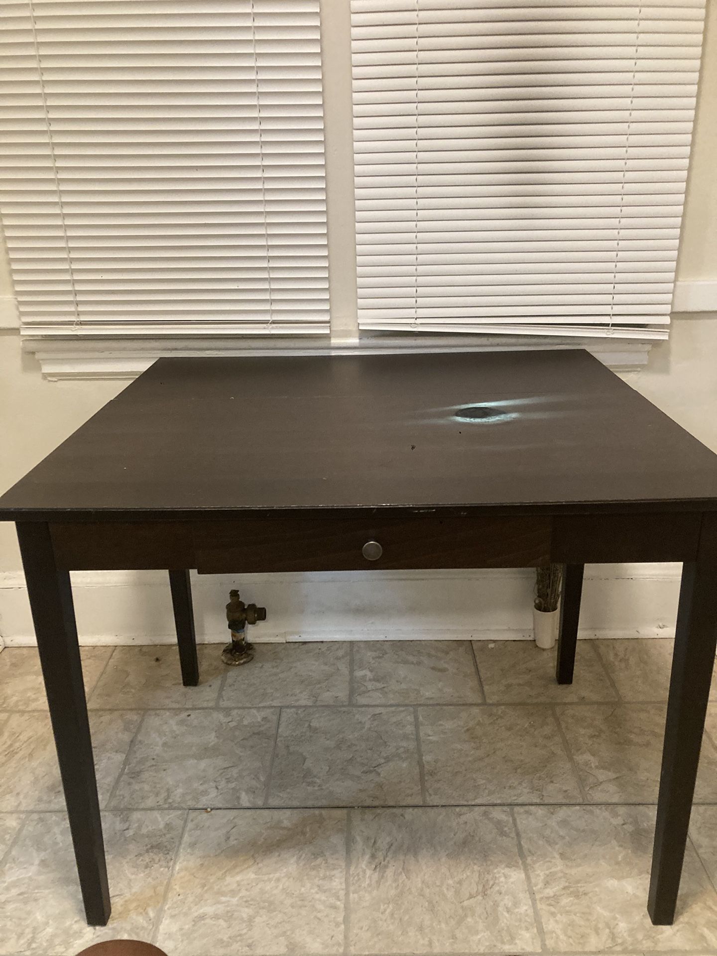 Drop leaf Table