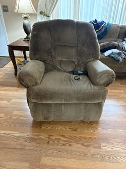 Electric Recliner Excellent Condition