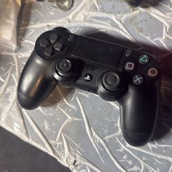 Controllers  ps4 and switch