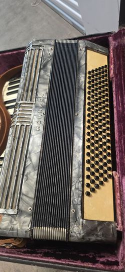 ACCORDION HOHNER $550 OBO