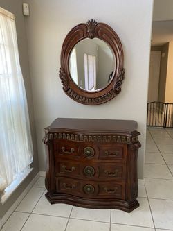3 Drawer Accent Table With Mirror