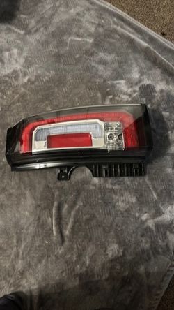 2015-2020 GMC Yukon Tail Light