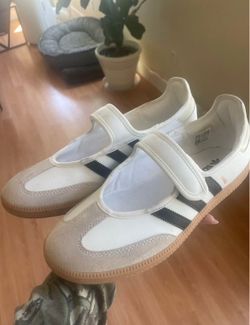 Adidas Women’s shoes size 8