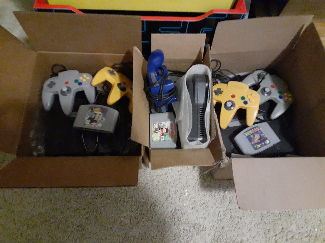 Nintendo 64 Setups. 2 Controllers. 1 Game. All Cords