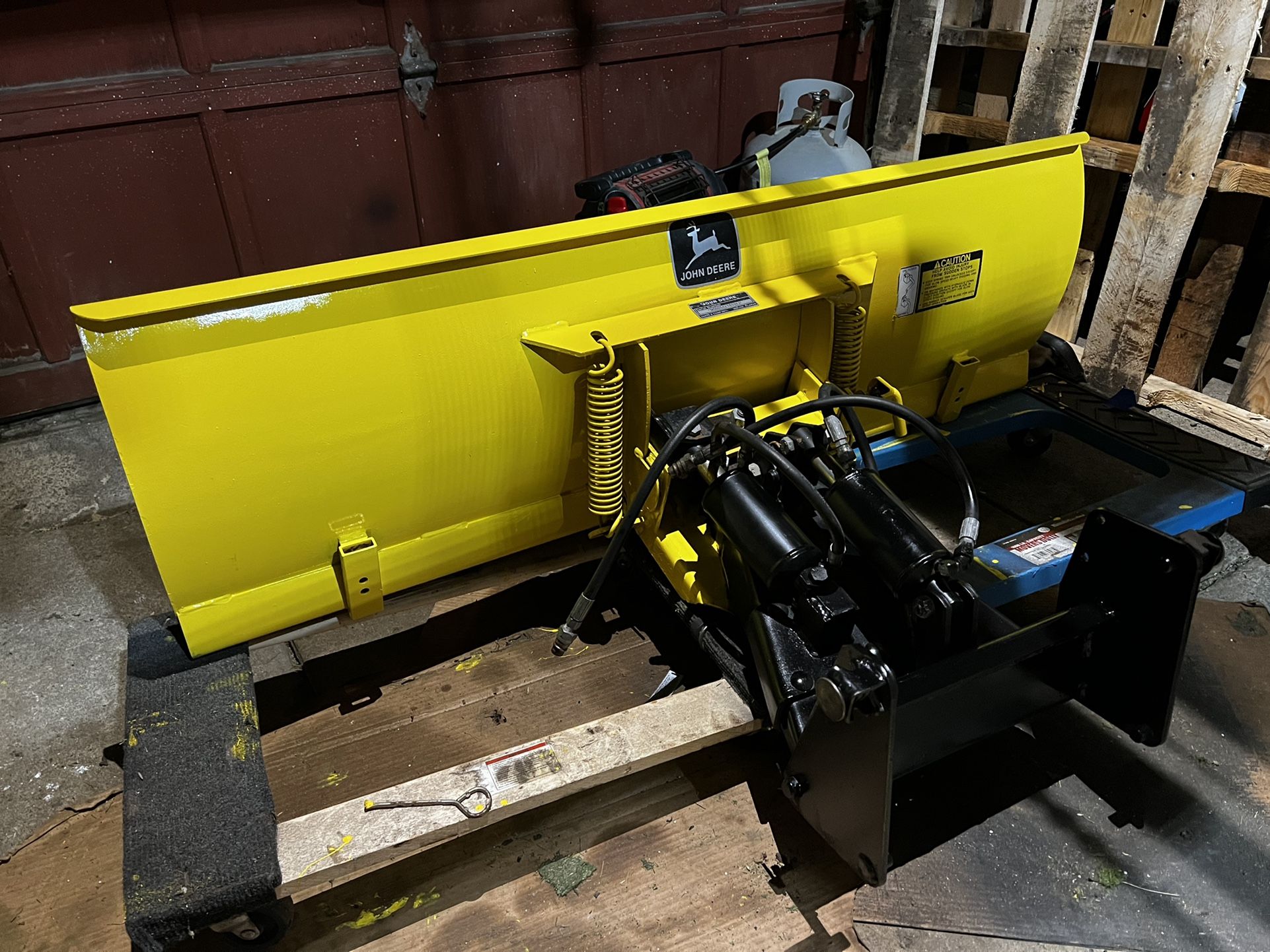 John Deere 318 Snow Blower & Plow for Sale in Macungie, PA OfferUp