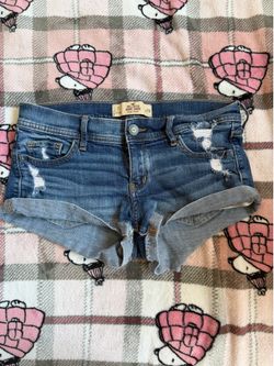 Low rise Hollister shorts