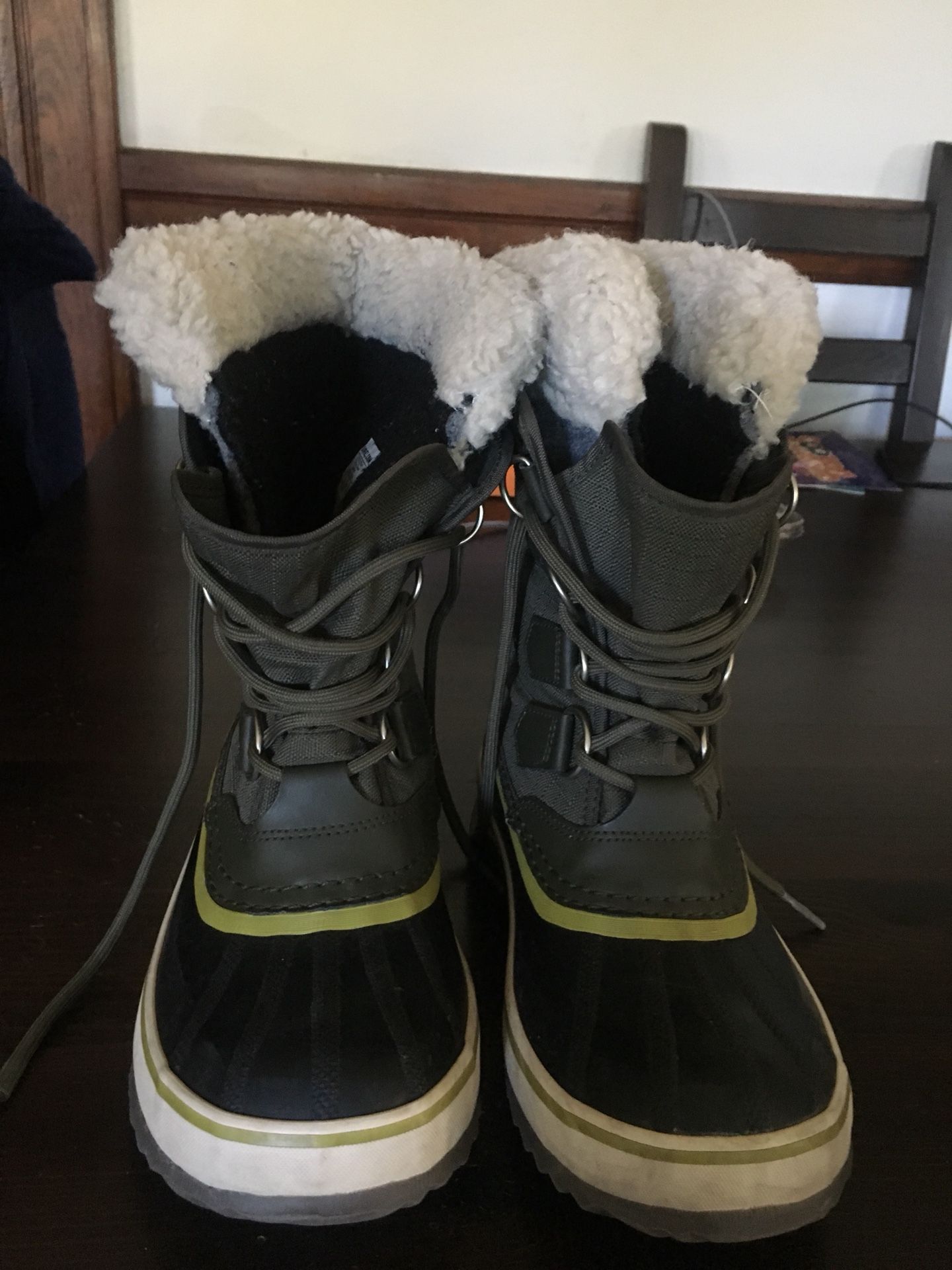 Sorel Winter boots (woman size 5)