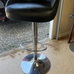 Vishnu IC Stool Black Color Adjustable Height Stool Set of 2 1% off   Vishnu IC Stool Black Color Adjustable Height Stool 