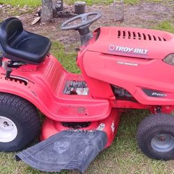 Troy-Bilt-Pony-17.5hp-42-deck-Mower