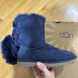 Ugg Bailey Bow Size 6w