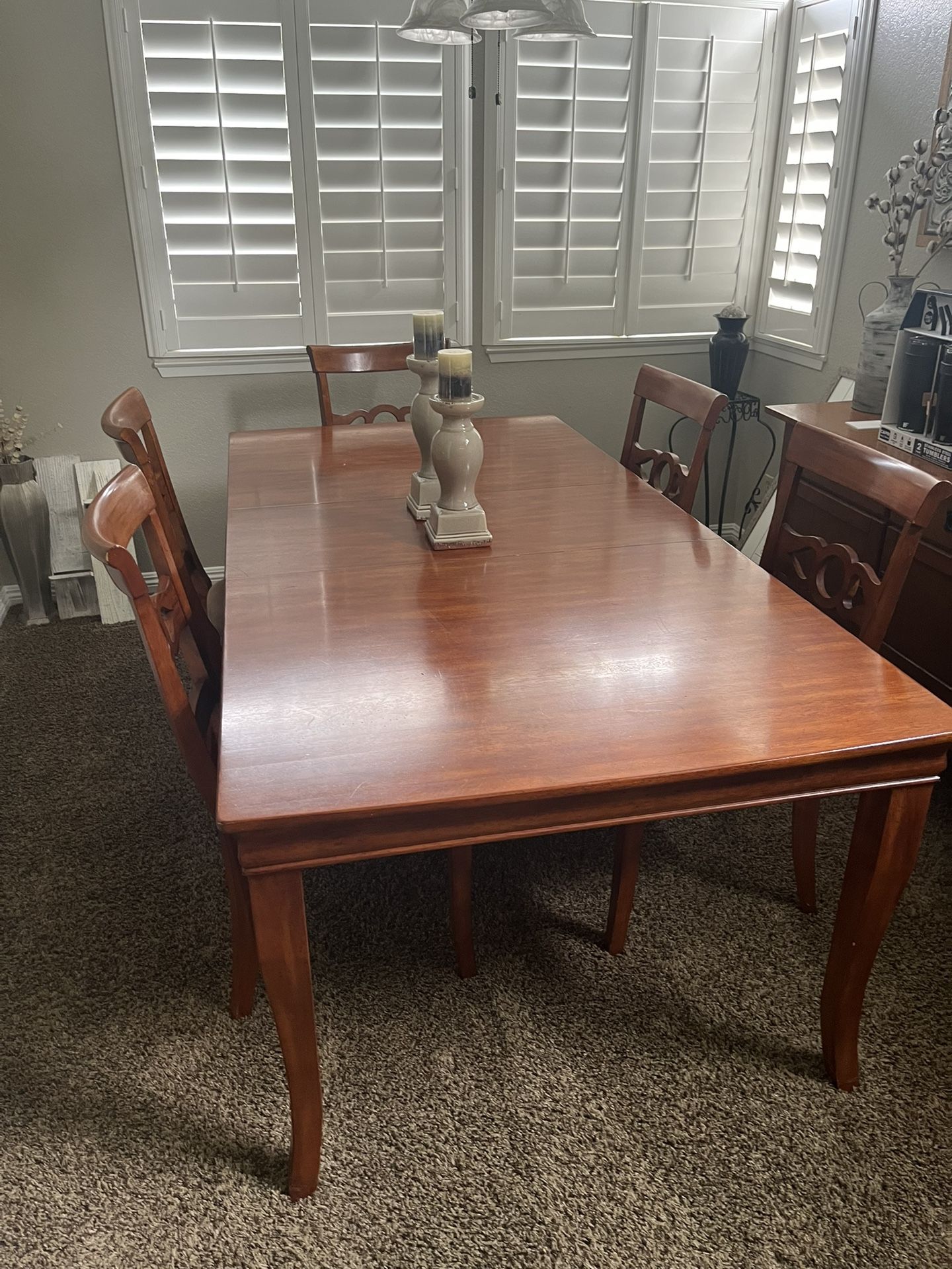 Dining room Table With Leaf & 5 Chairs