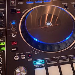 Pioneer DDJ-RZX DJ Controller