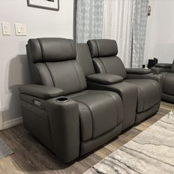 RTG Dual Power Reclining Sofa & Loveseat