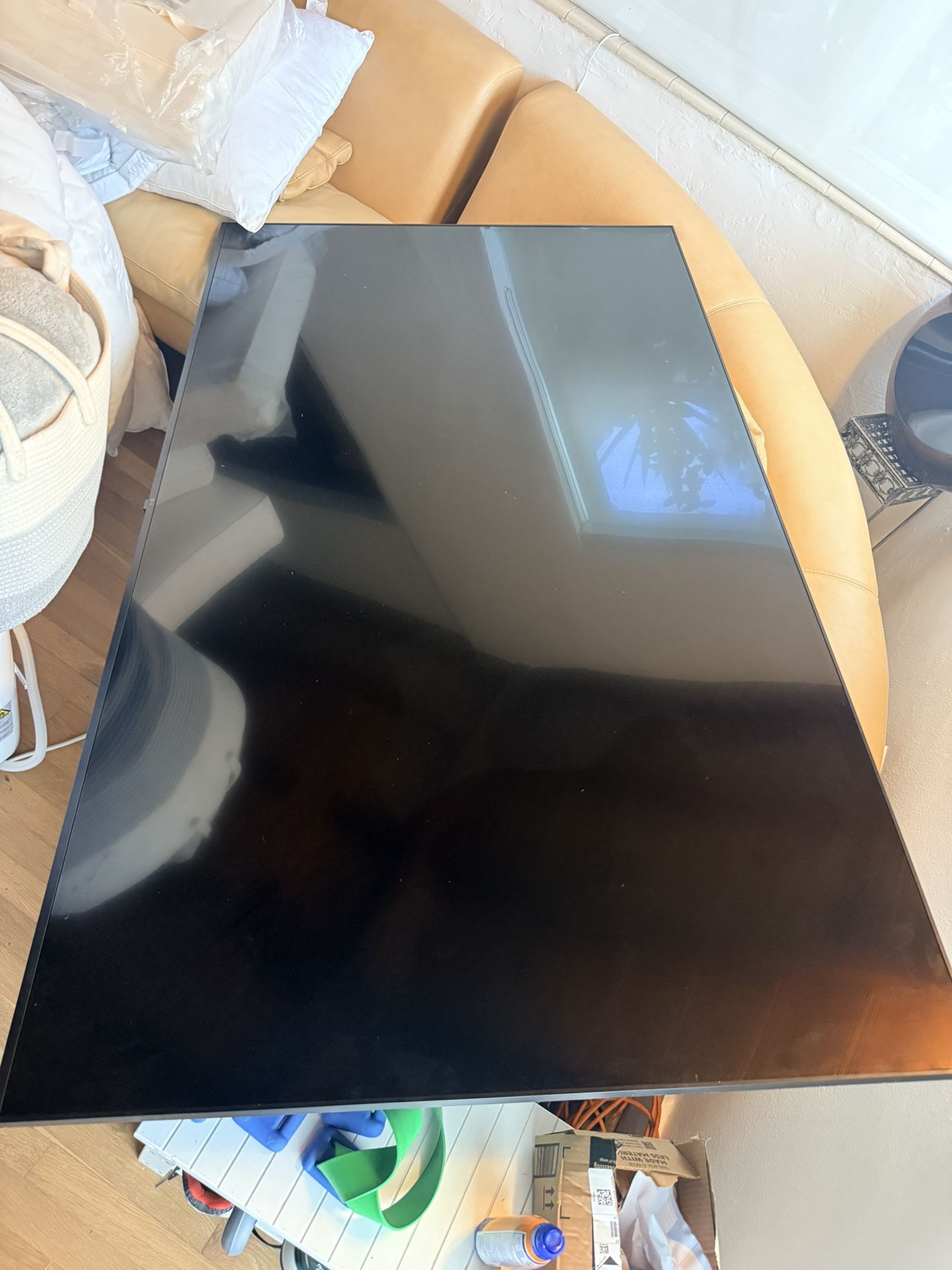 82UP8770PUA - 82 Inch LG TV - Excellent Condition