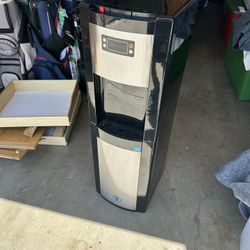 Glacier Bay Water Dispenser