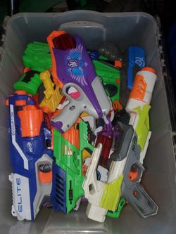 NERF GUNS... LOT # 1