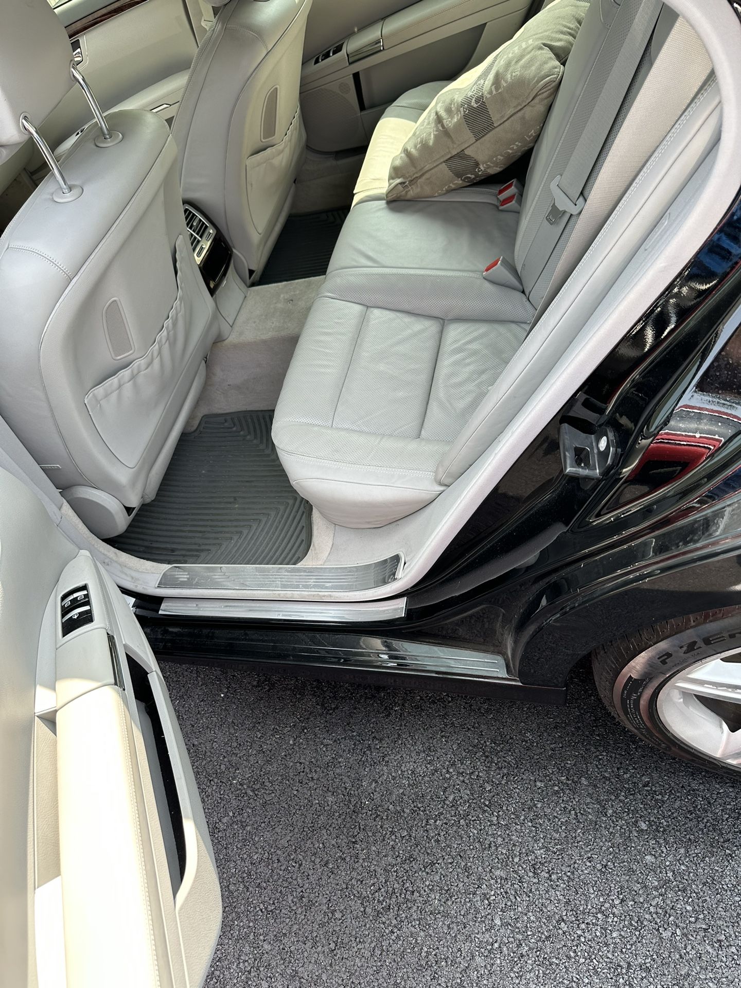 2010 Mercedes-Benz S-Class