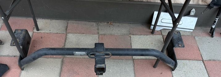Ridgeline tow hitch and wire.