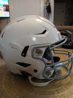 Selling Helmet n shoulder pads size large