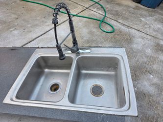 30in sink and faucet