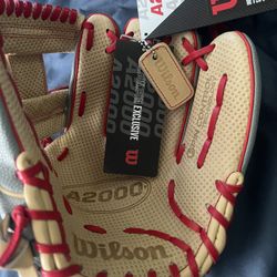 A2000 11.5 Inch Infielders Glove