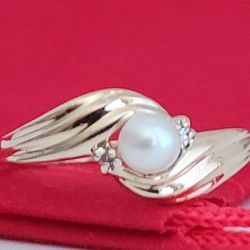 ❤️10k Size 6.25 Beautiful Solid Yellow Gold FreshWater Pearl and Genuine Diamonds Ring!/ Anillo de Oro con 1 Perla y Diamantes!👌🎁