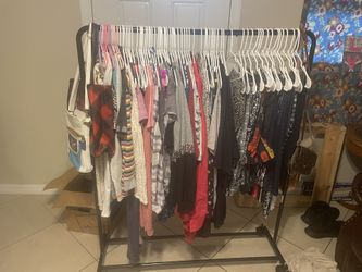 Women’s Clothes Purses Shoes And Misc Items Yard Sale 