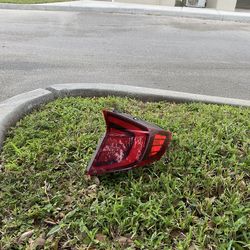 Hyundai Sonata taillight 20-23..