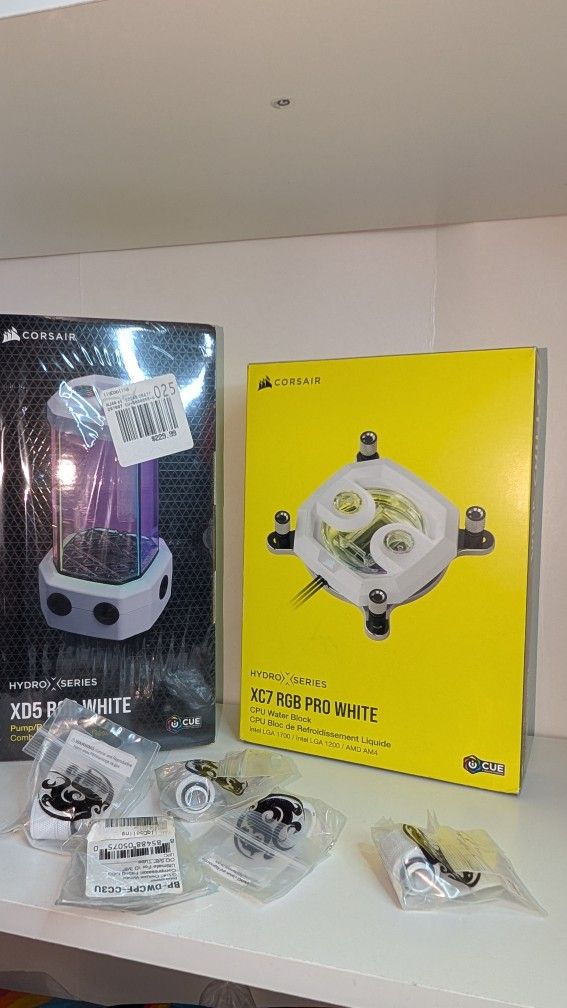 Corsair Water-cooling pump/tank and CPU block NIB