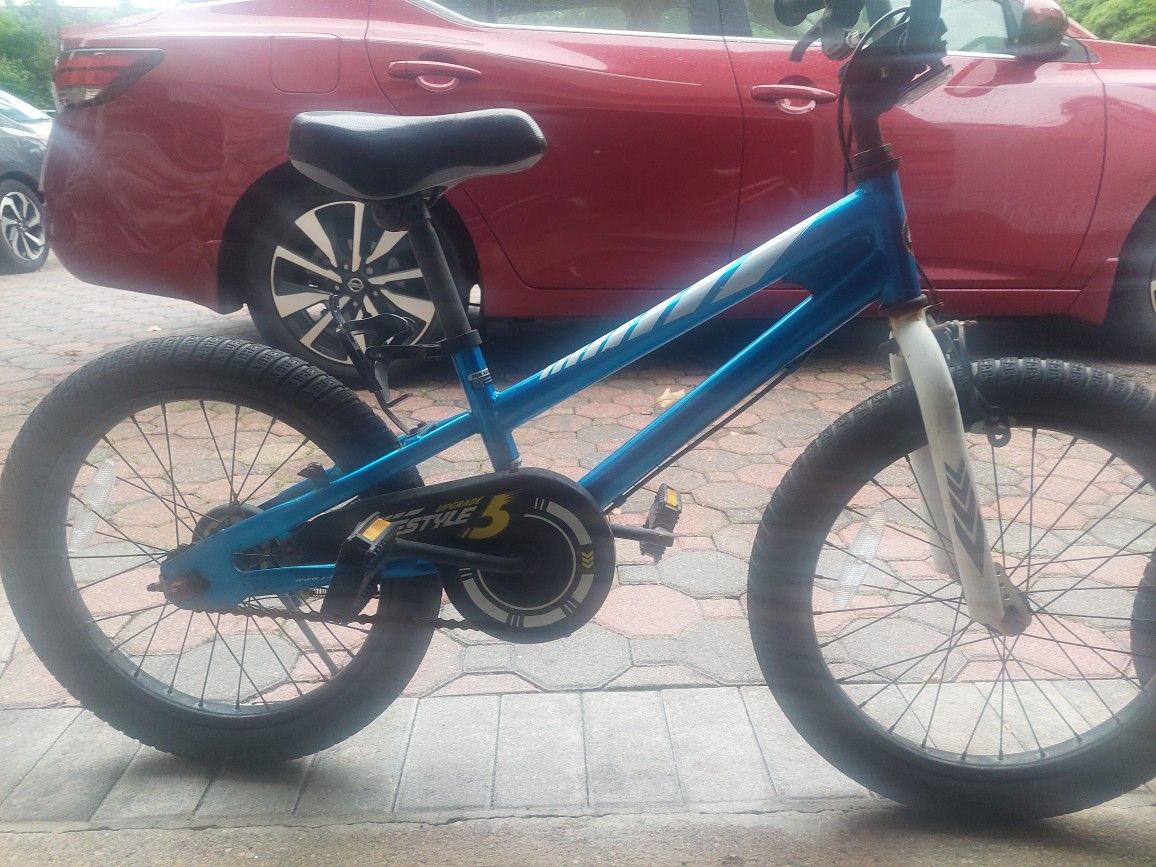 Boys Learner Bike's Two Bikes 14 & 18 Inch $20 , Pair Sold Together , (2) Bike's $20
