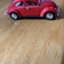 KiNSMART - 1967 Volkswagen Classic Beetle 5 Inch 1:32 Scale Die Cast Metal Model Toy (Red)