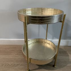 End Table With Removable Trays